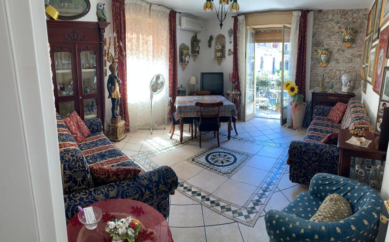 Casa Antica Savoia Apartamento Taormina Exterior foto